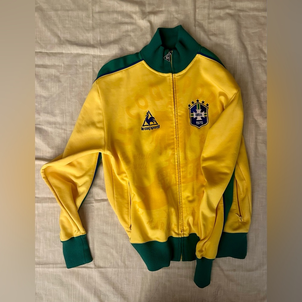 Brazilian National team zip-up sweatshirt, yellow with green trim.